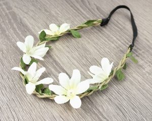 Mākslīgo ziedu vainags