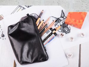 Kosmētikas maciņš no mākslīgās ādas