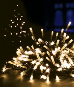 Ziemassvētku eglītes lampiņas ar 100 LED spuldzītēm silti baltā krāsā